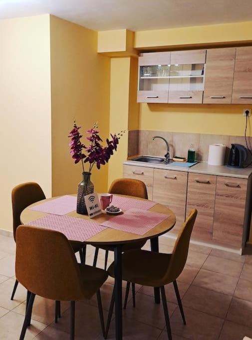 Zenia Home 1 Στην Καρδιά Της Πάτρας Εξωτερικό φωτογραφία